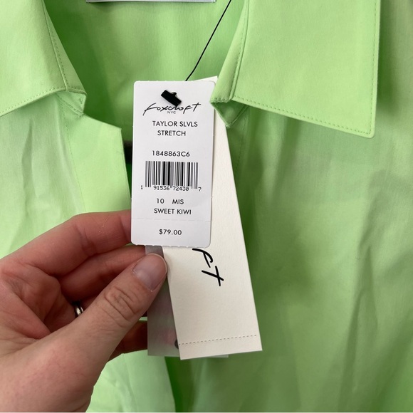 Foxcroft Top Women's 10 Taylor Sleeveless Button Down Tank Preppy NWT $79 - Picture 7 of 7